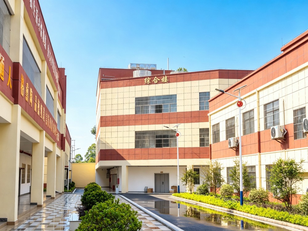 南阳全封闭叛逆小孩改变学校怎么选?